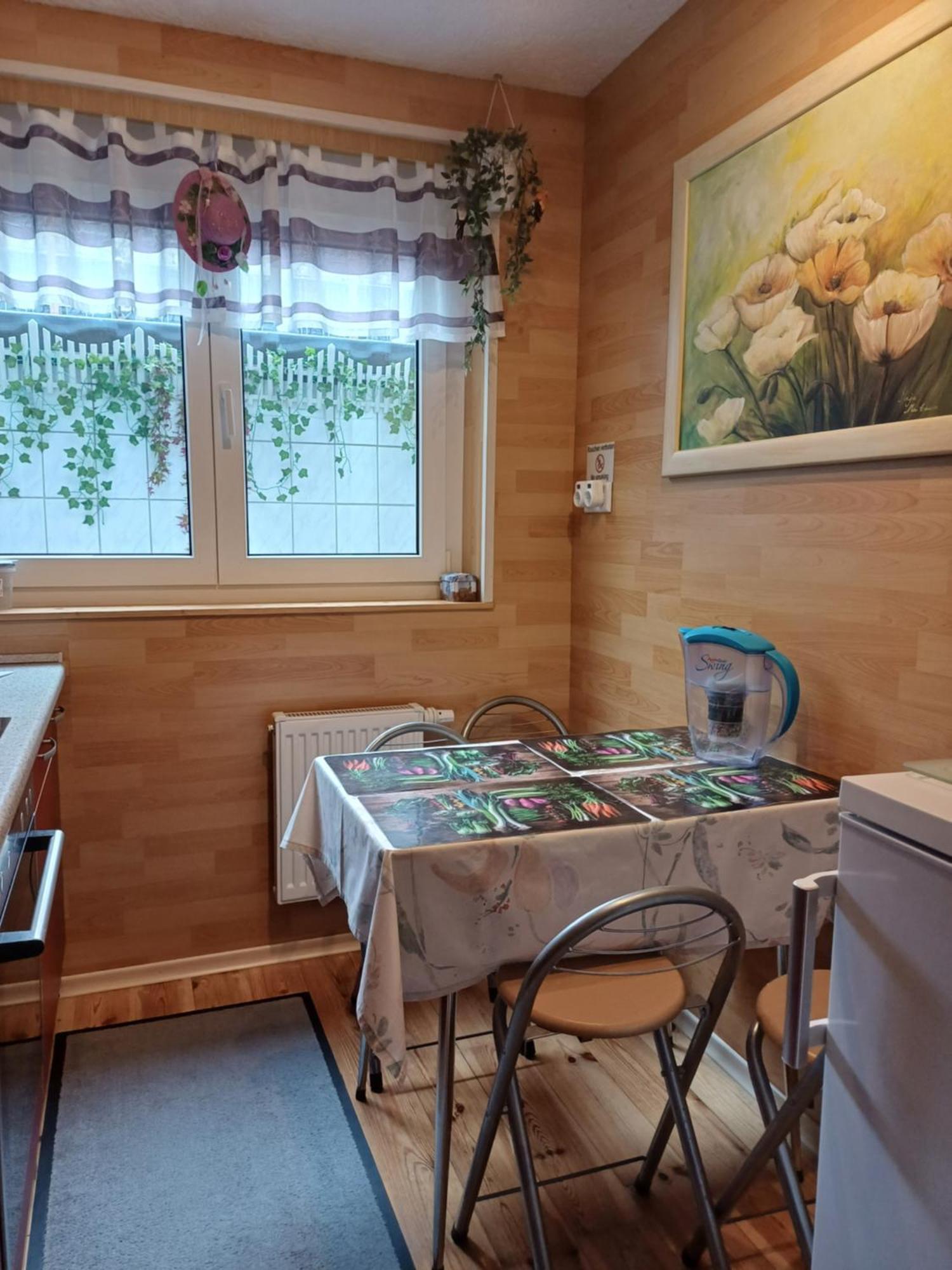 Bei Mayer's Apartment *